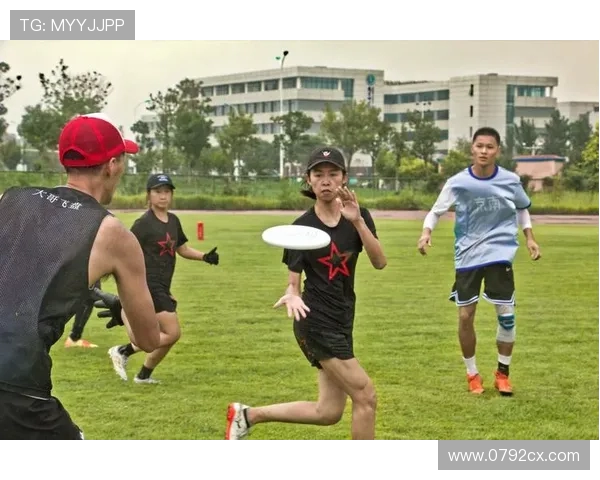 飞盘运动的魅力与挑战：深入探讨上海飞盘队的耐力训练与表现